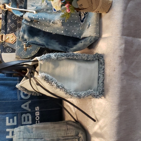 Kate Spade small tote - Picture 3 of 12